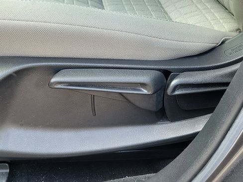 Used 2023 Honda HR-V LX image 21