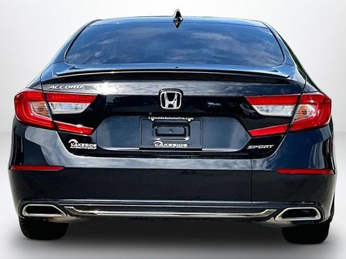 Used 2018 Honda Accord Sport image 6