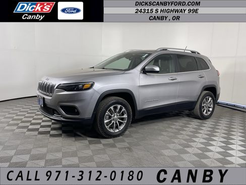 Used 2019 Jeep Cherokee Latitude Plus w/ Comfort/Convenience Group AWD/4WD image 1