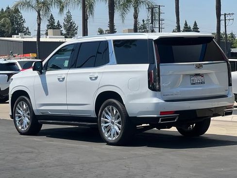 Used 2023 Cadillac Escalade Premium Luxury AWD/4WD image 6