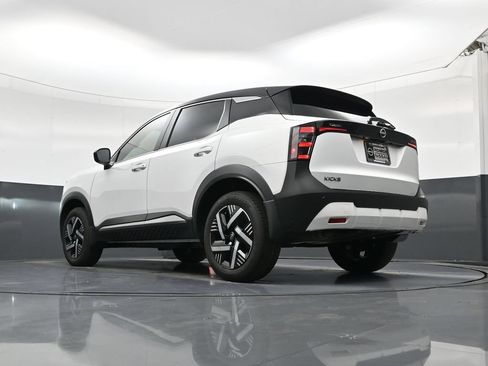 Certified 2025 Nissan Kicks SV FWD image 23