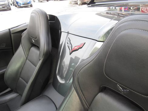 Used 2019 Chevrolet Corvette Z06 w/ Z07 Performance Package image 15