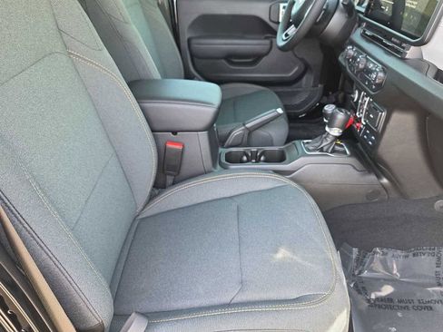 New 2026 Jeep Gladiator Sport image 46