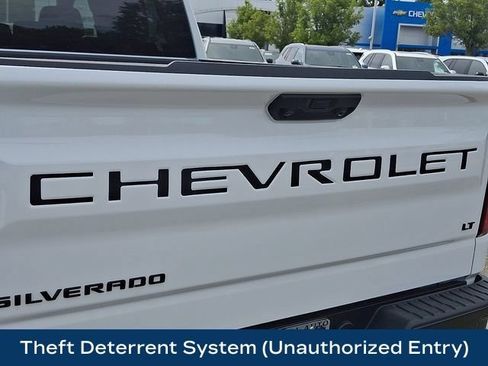 Used 2025 Chevrolet Silverado 1500 LT Trail Boss w/ LPO, Dark Essentials Package AWD/4WD image 39