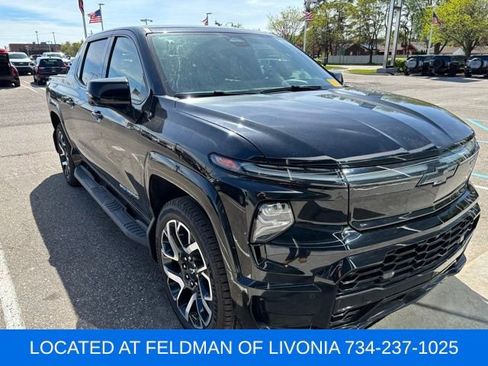 Used 2024 Chevrolet Silverado EV RST AWD/4WD image 4