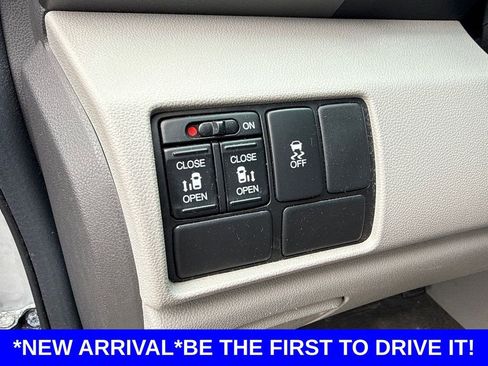 Used 2011 Honda Odyssey EX image 22