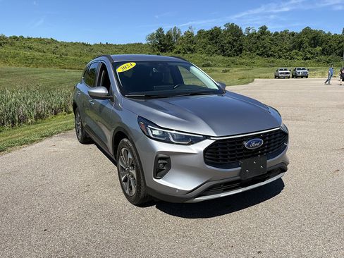 Used 2024 Ford Escape Platinum AWD/4WD image 7