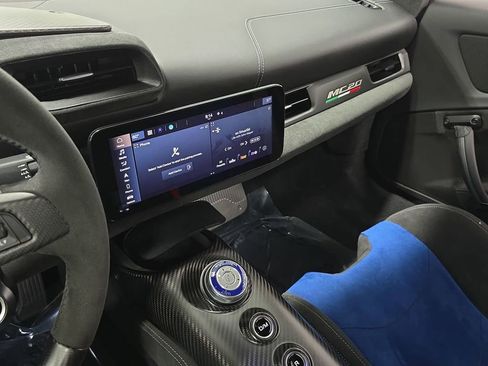 Used 2022 Maserati MC20 Coupe RWD image 15