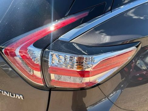 Used 2015 Nissan Murano Platinum w/ Platinum Technology Package FWD image 13