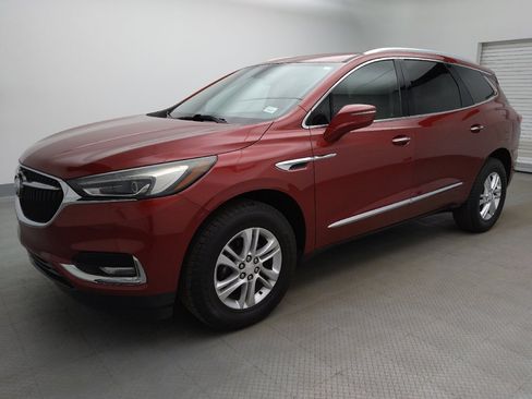 Used 2018 Buick Enclave Essence FWD image 2