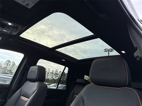 Used 2023 GMC Yukon AT4 image 33