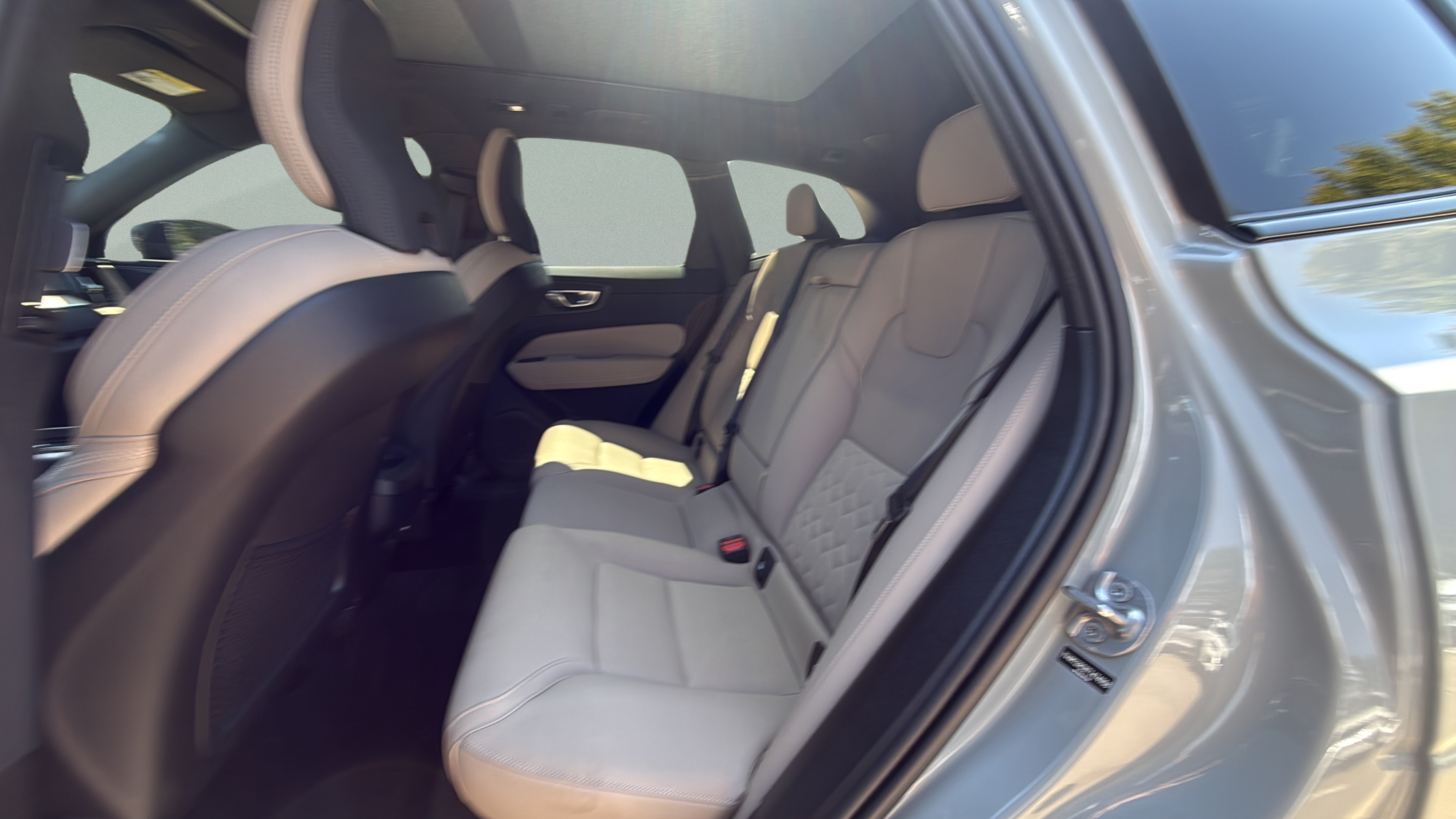 Used 2026 Volvo XC60 B5 Plus w/ Protection Package Premier AWD/4WD image 22
