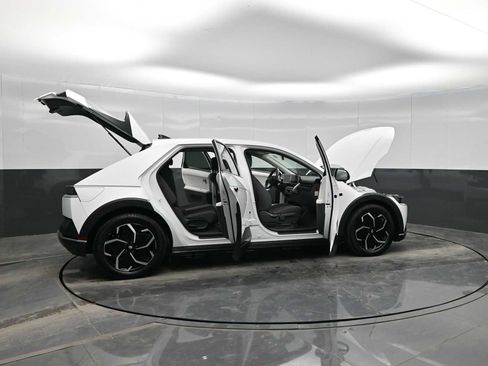 Used 2022 Hyundai Ioniq 5 SE w/ Cargo Package image 40