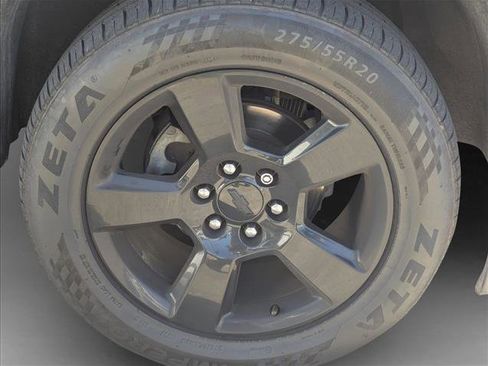 Used 2017 Chevrolet Tahoe LT w/ LT Midnight Edition image 4