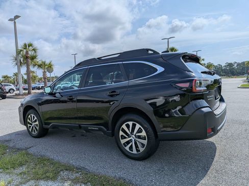 Certified 2025 Subaru Outback Premium AWD/4WD image 6