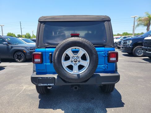 Used 2021 Jeep Wrangler Sport AWD/4WD image 5