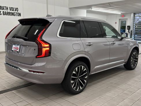 Used 2026 Volvo XC90 B5 Plus w/ Protection Package image 5