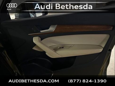 Used 2023 Audi Q5 2.0T Premium w/ Convenience Package image 28