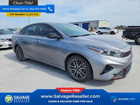 Used 2024 Kia Forte GT-Line w/ GT-Line Premium Package FWD image 5