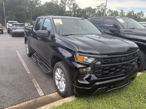 Used 2022 Chevrolet Silverado 1500 Custom RWD image 4
