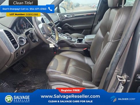 Used 2017 Porsche Cayenne image 9