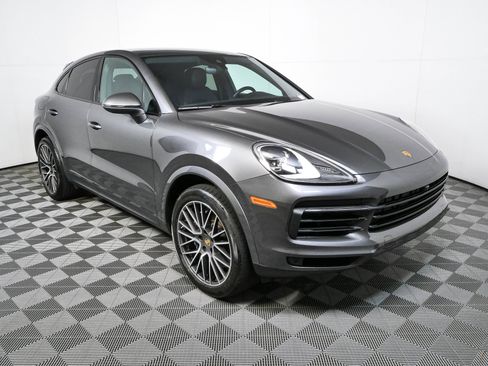 Certified 2022 Porsche Cayenne Coupe AWD/4WD image 28