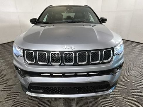 Used 2024 Jeep Compass Limited AWD/4WD image 7