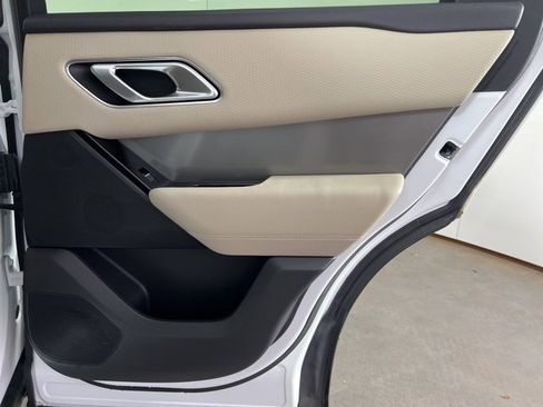 Used 2020 Land Rover Range Rover Velar S image 14