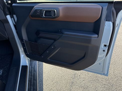 Used 2024 Ford Bronco Outer Banks image 15