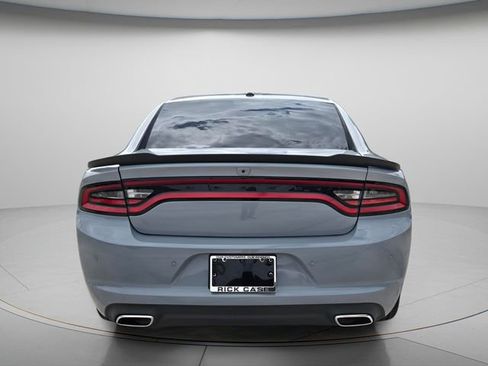 Used 2022 Dodge Charger SXT w/ Blacktop Package image 6