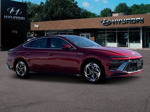 Certified 2025 Hyundai Sonata SEL FWD image 10