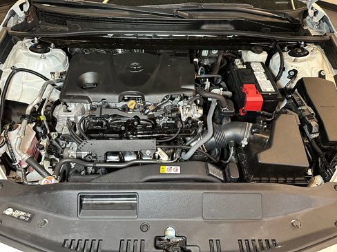 Used 2022 Toyota Camry SE image 23