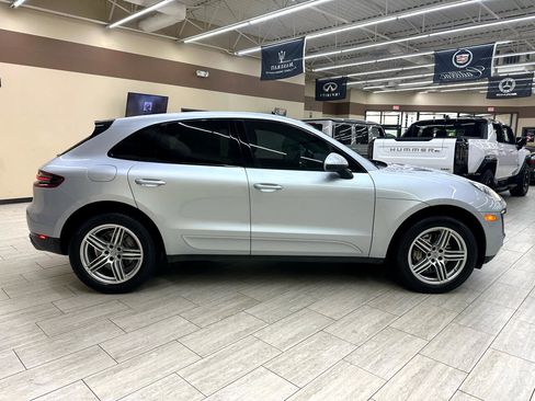 Used 2016 Porsche Macan S image 6