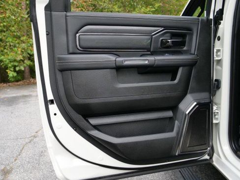 Used 2023 RAM 2500 Limited image 37