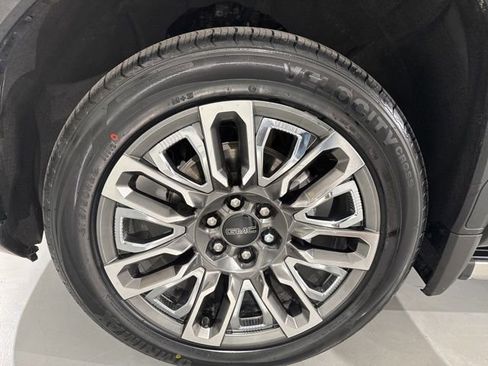 Used 2024 GMC Sierra 1500 Denali Ultimate image 16