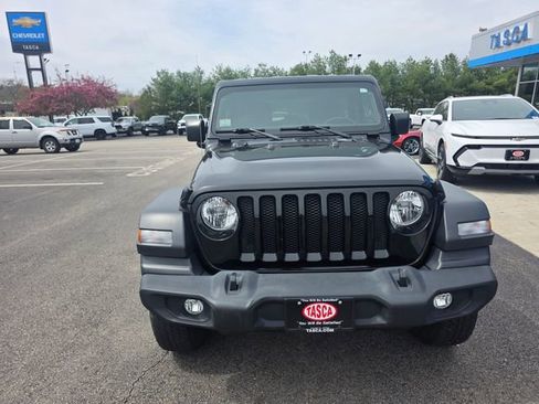 Used 2019 Jeep Wrangler Unlimited Sport S AWD/4WD image 3