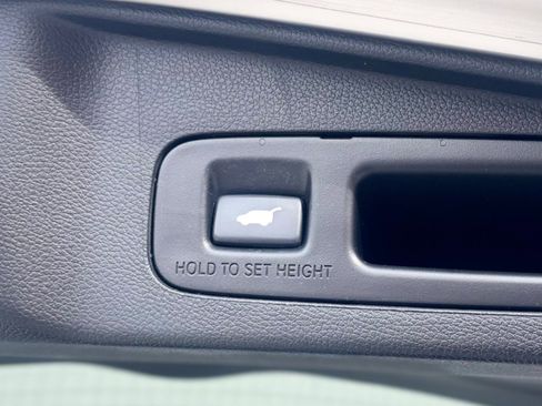 Used 2018 Honda CR-V Touring image 7