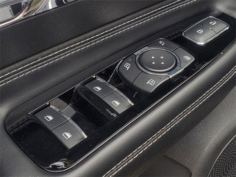 Used 2023 Lincoln Corsair AWD w/ Equipment Group 101A image 14