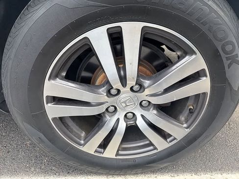 Used 2017 Honda Pilot EX-L image 8