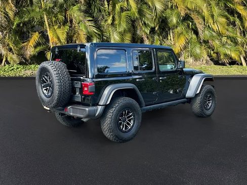 Used 2024 Jeep Wrangler Willys image 5