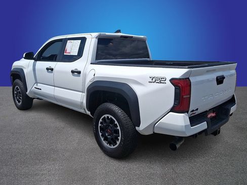 Used 2024 Toyota Tacoma TRD Off-Road AWD/4WD image 6