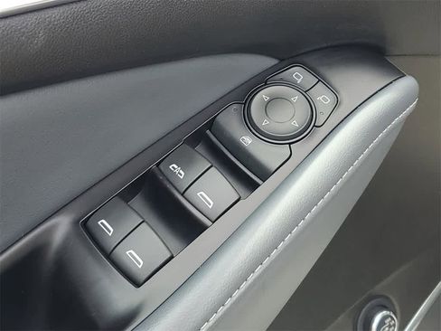 Used 2020 Buick Enclave Essence image 17