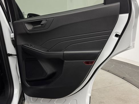 Used 2025 Ford Escape Active image 30