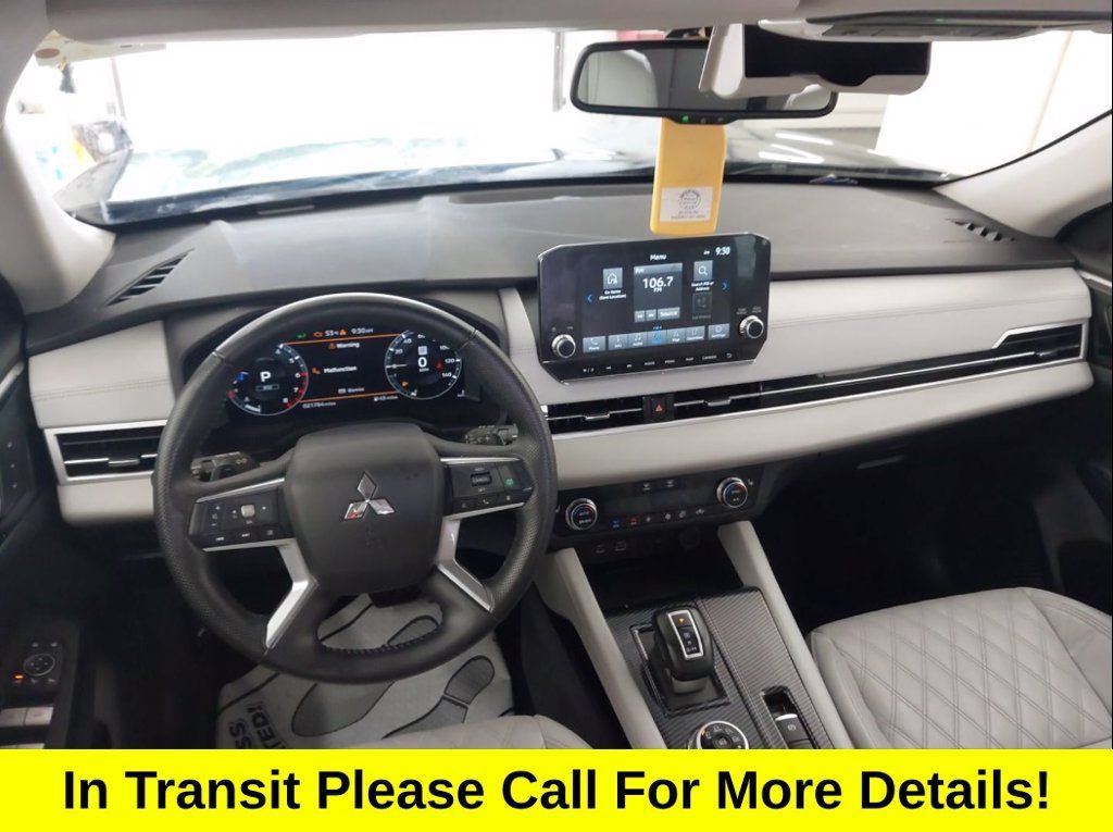 Used 2023 Mitsubishi Outlander SEL FWD image 4