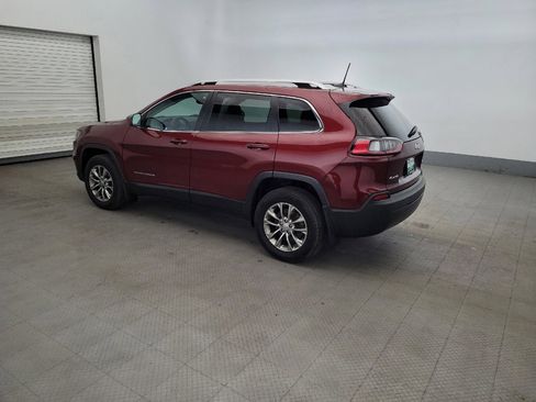 Used 2020 Jeep Cherokee Latitude Plus w/ Comfort/Convenience Group AWD/4WD image 3