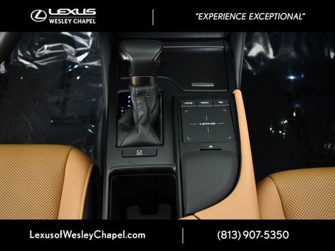 Used 2022 Lexus ES 350 w/ Premium Package image 32