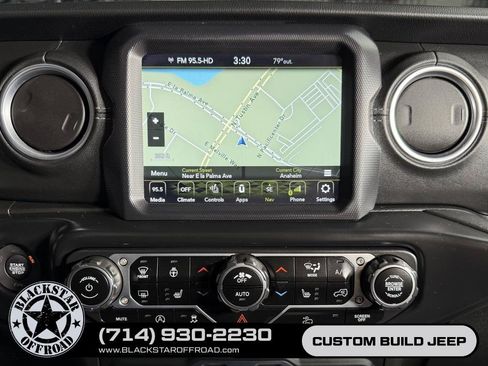 Used 2020 Jeep Gladiator Overland w/ Popular Equipment Package AWD/4WD image 24