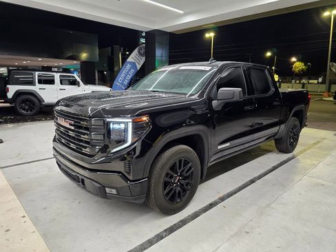 Used 2024 GMC Sierra 1500 Elevation AWD/4WD image 2