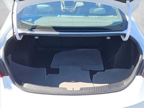 Used 2024 Chevrolet Malibu LT image 6