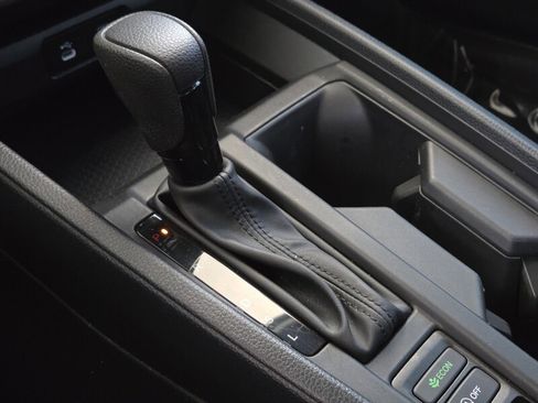 Used 2025 Honda Accord SE image 32